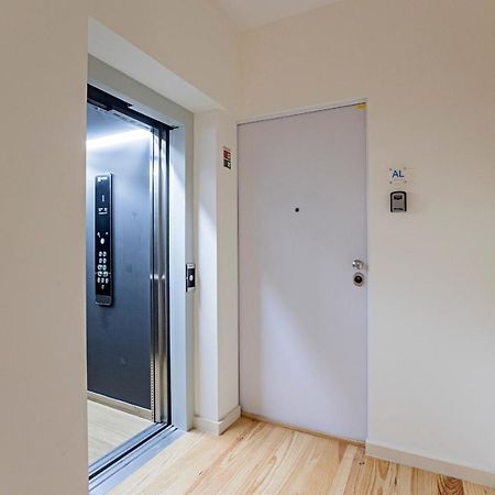 31 Janeiro 157 - Charming 1Br Flat W/ Ac & Balcony By Lovelystay Порту Екстер'єр фото