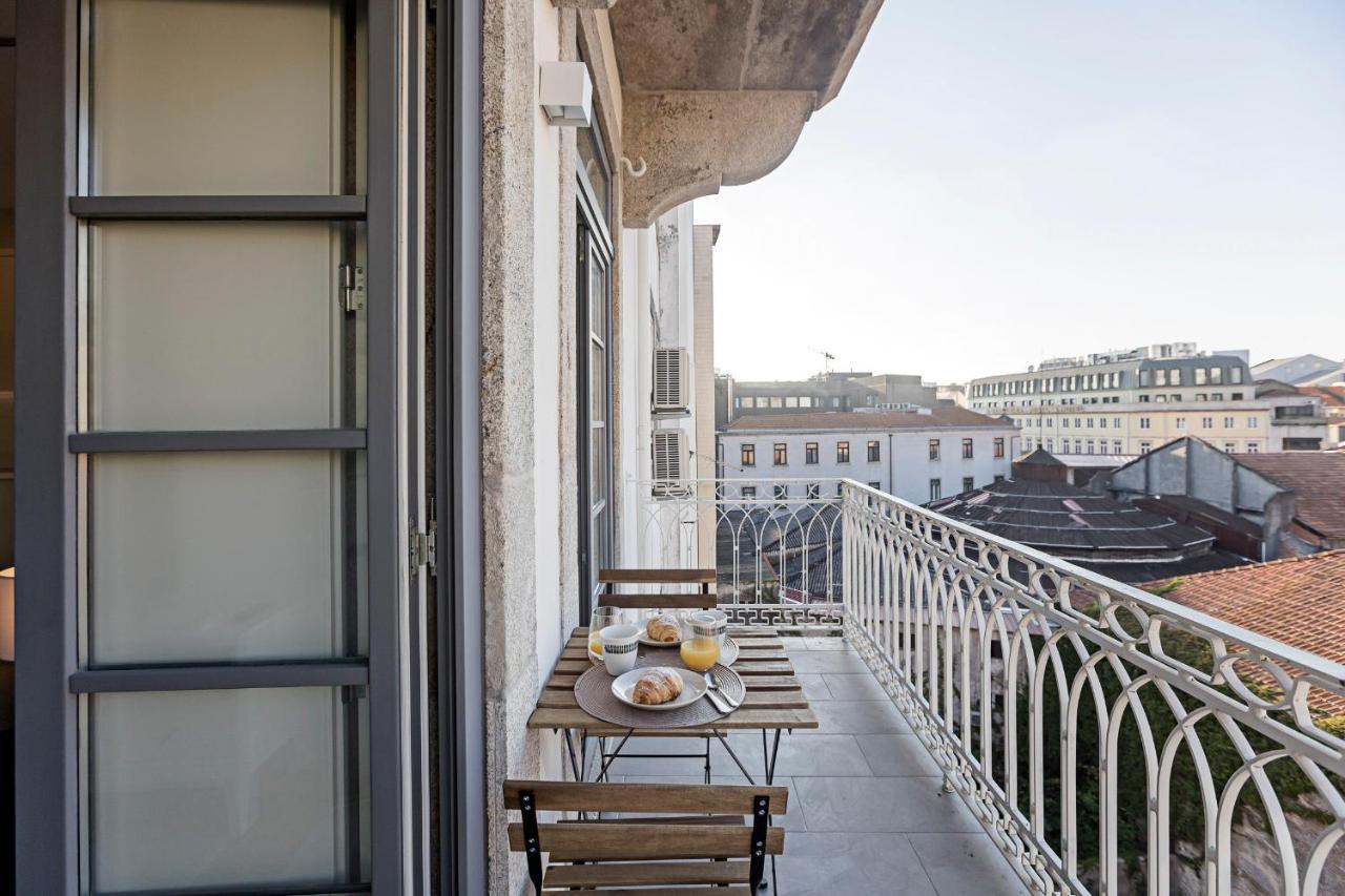 31 Janeiro 157 - Charming 1Br Flat W/ Ac & Balcony By Lovelystay Порту Екстер'єр фото